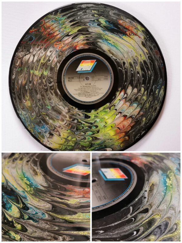 AcrylBlingArt Schallplattenkunst ein wunderschönes Highlight und Geschenk für jede/n Liebhaber/in von Musik und Kunst. Hochwertig mit Epoxidharz veredelt